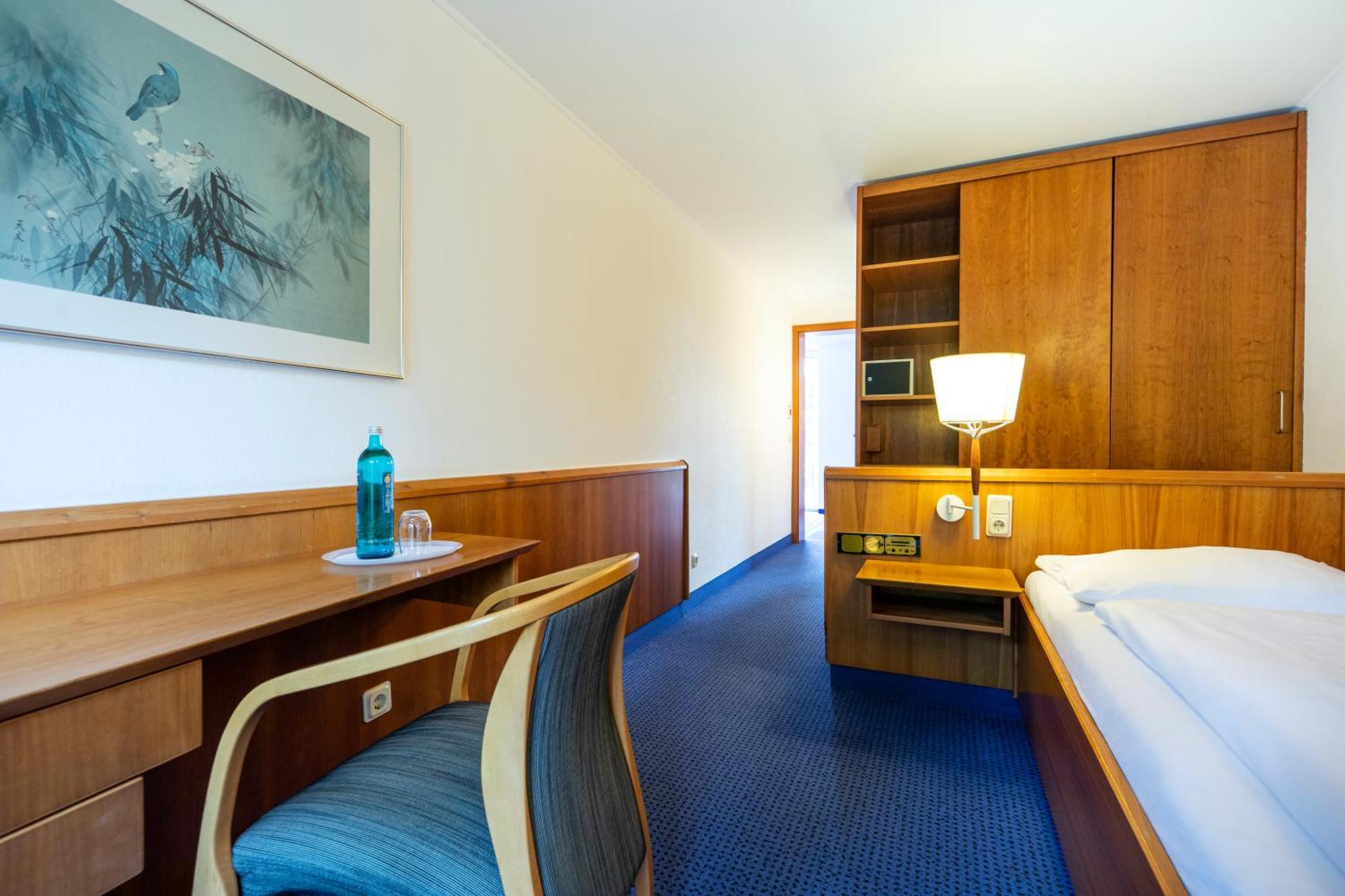 Roomingtons Karoli ולדקירכן מראה חיצוני תמונה